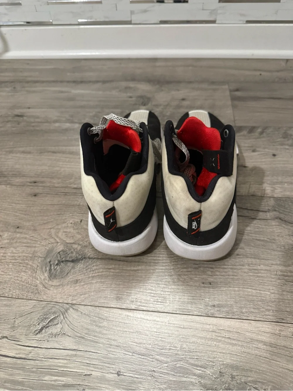 Jordan Men's Black, White & Red Retro-Style Basketball Sneakers